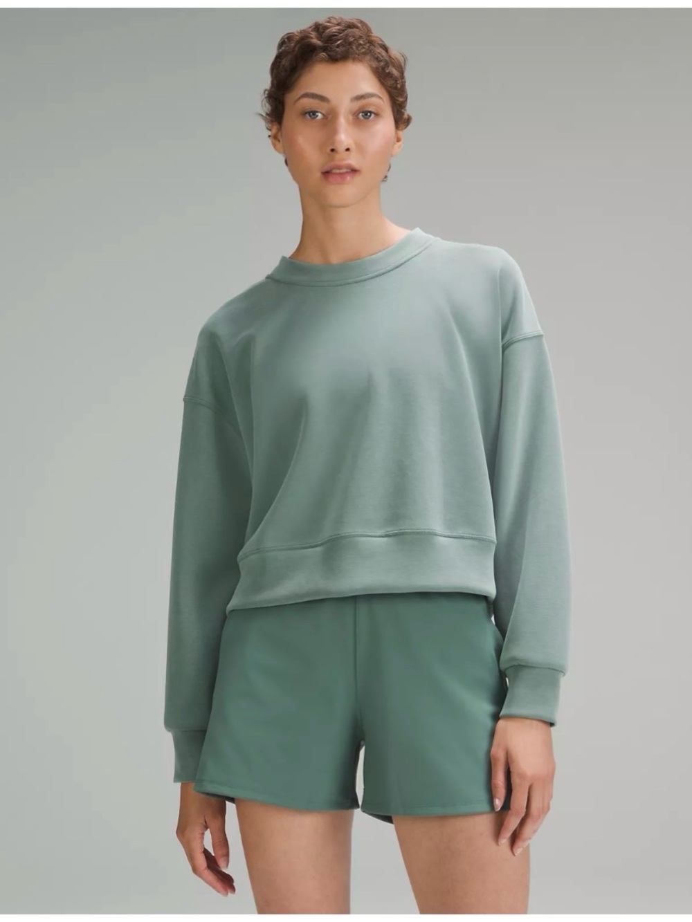 Lululemon Softstreme Perfectly Oversized Cropped Crew Medium Forest/Green Size 2